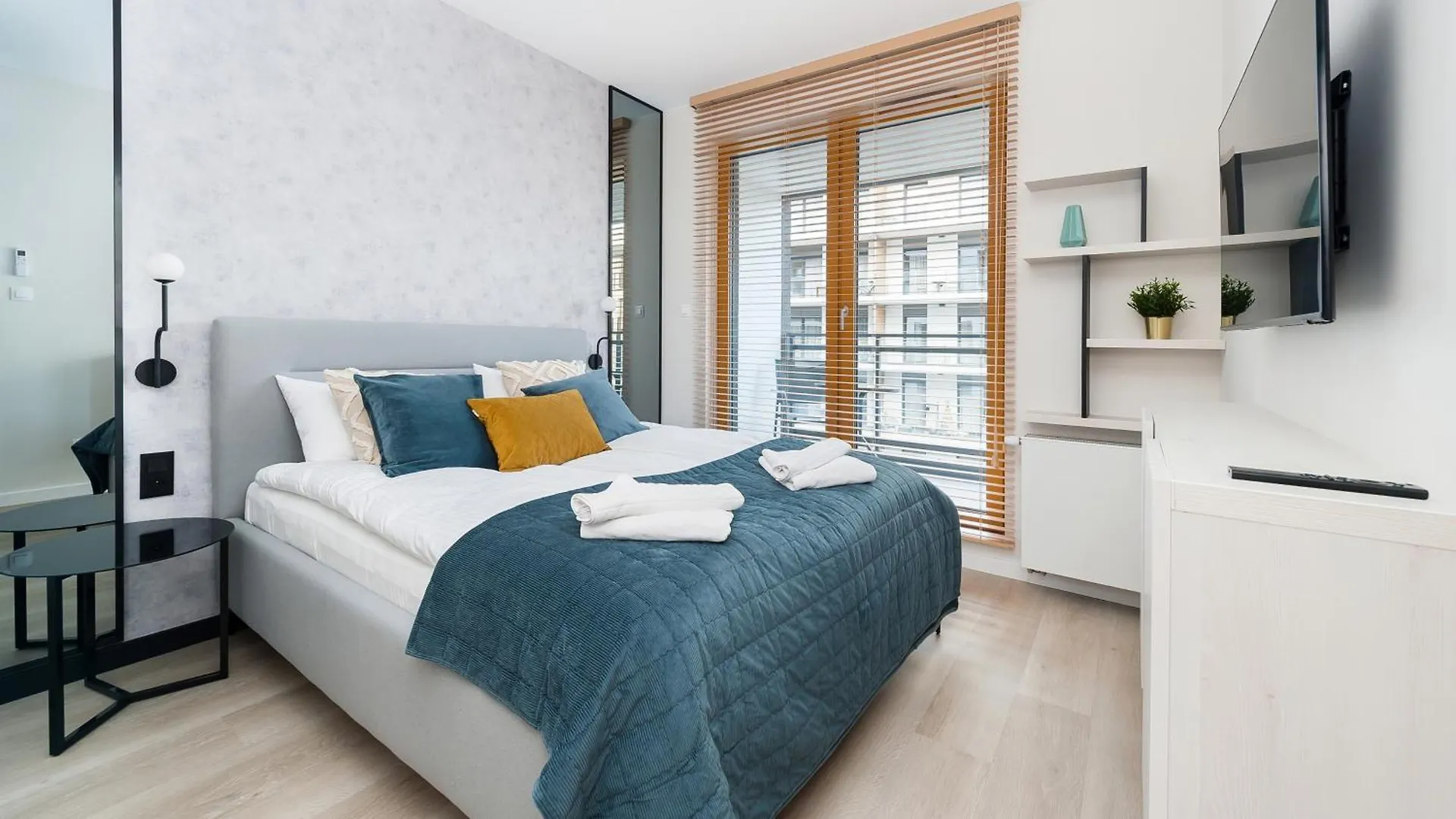 Premium In Novum City Center Near The Train Station By Sun & Snow Krakow