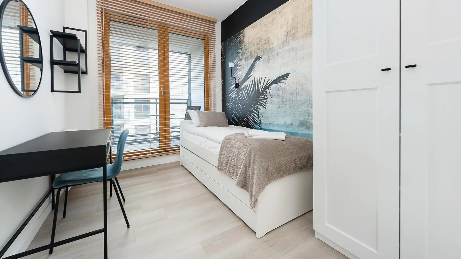 Premium In Novum City Center Near The Train Station By Sun & Snow Krakow