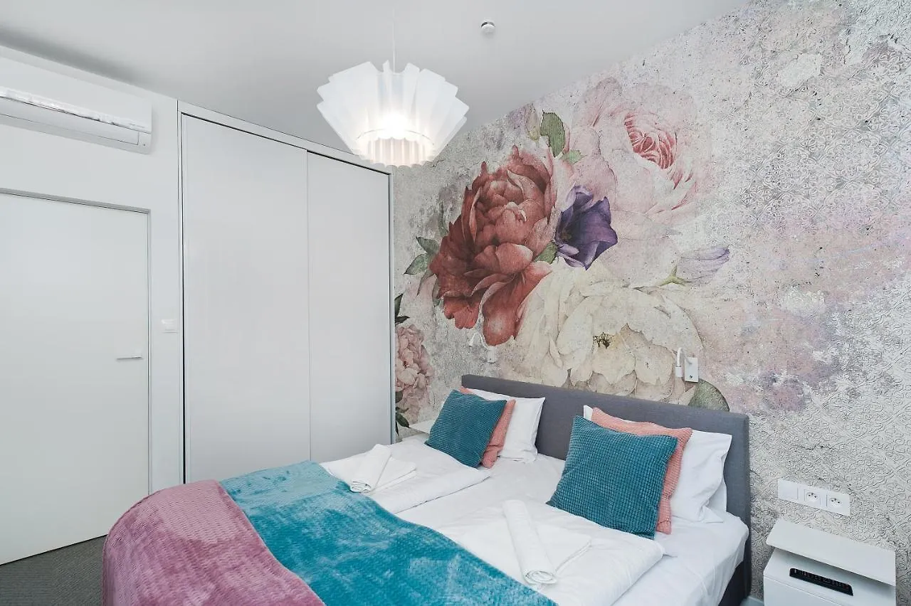 Premium In Novum City Center Near The Train Station By Sun & Snow Krakow